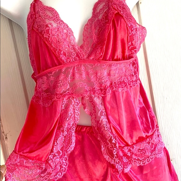 Chemise & Slips - Picture 2 of 7